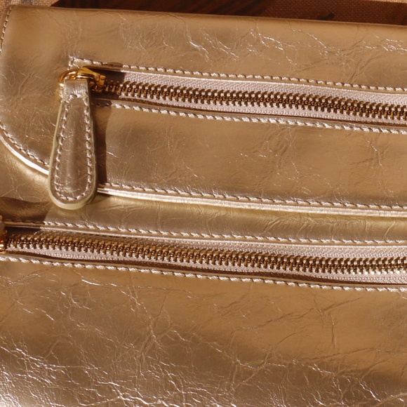 UE vegan leather clutch - Picture 8 of 8